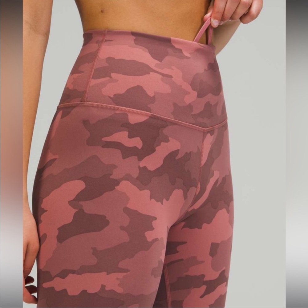 Pink New with no tags lululemon leggings